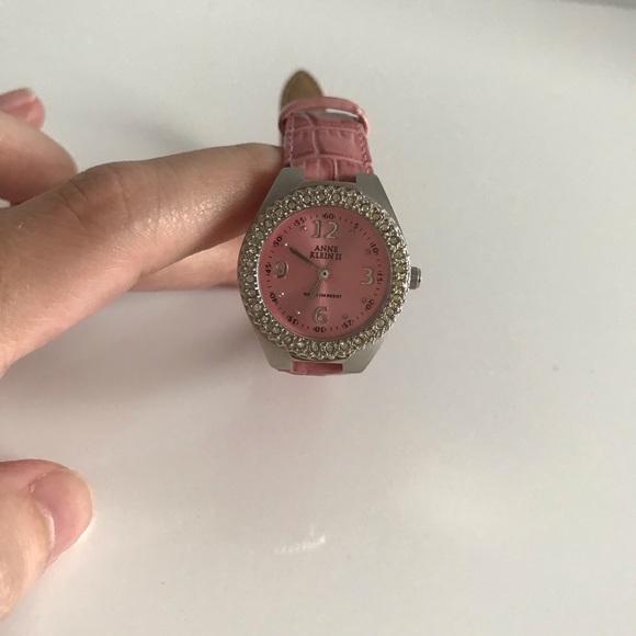 NWOT Anne Klein Women’s Faux Diamond Pink Genuine Leather Strap Watch Y2K 90s - Picture 12 of 13